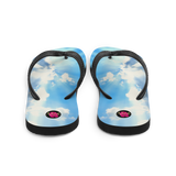 "Chancletas" para en tu vida diara y verano con las imágenes del hermoso cielo de Puerto Rico: el cielo de mediodía.